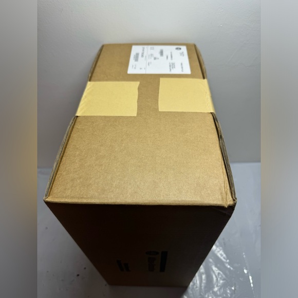 Allen-Bradley 2711P-T10C4D8 Panelview Plus 10.4" Surplus HMI Panels NEW IN BOX - Picture 3 of 4